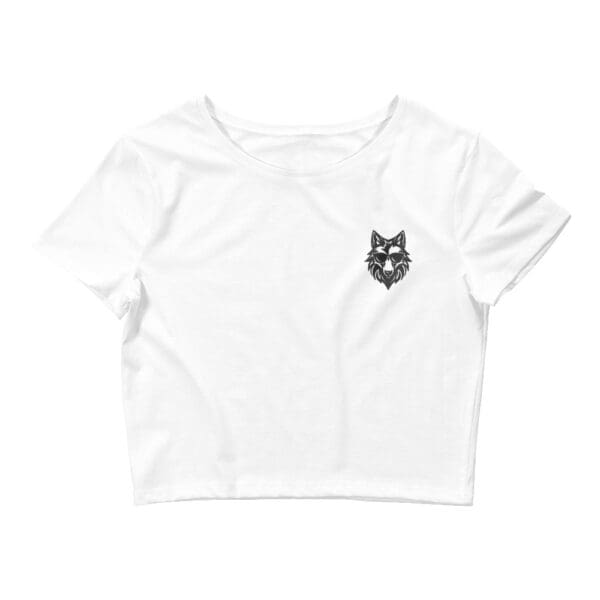 White cropped t-shirt with wolf logo.